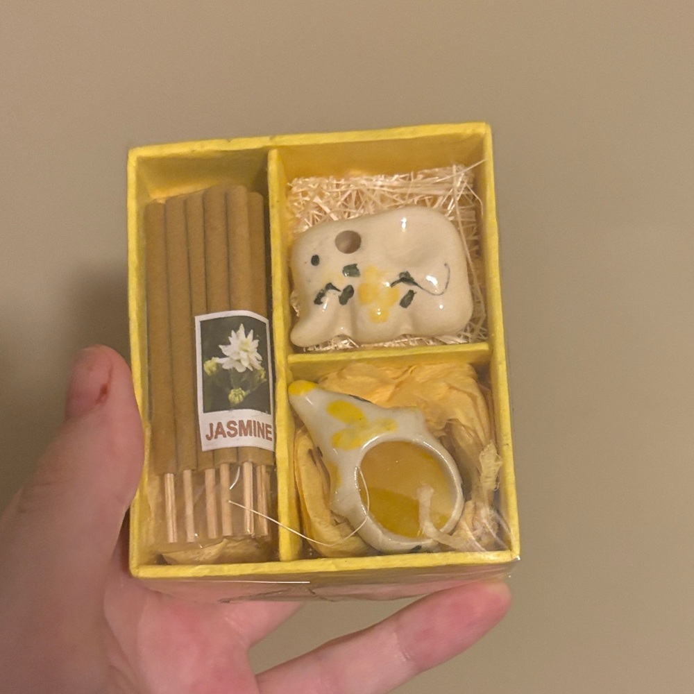 mini Jasmine Incense Set with Elephant Holder and Candle